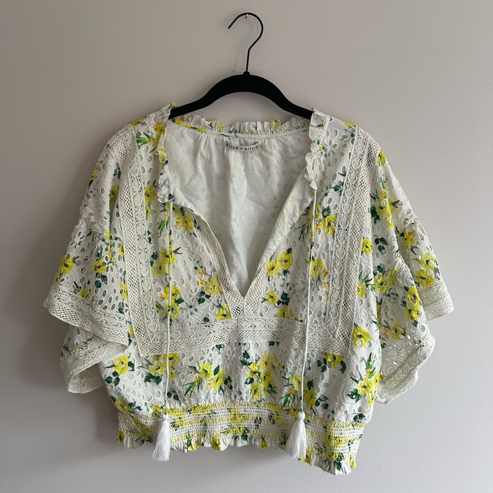 Alice + Olivia Flutter Sleeve top with Yellow Floral pattern